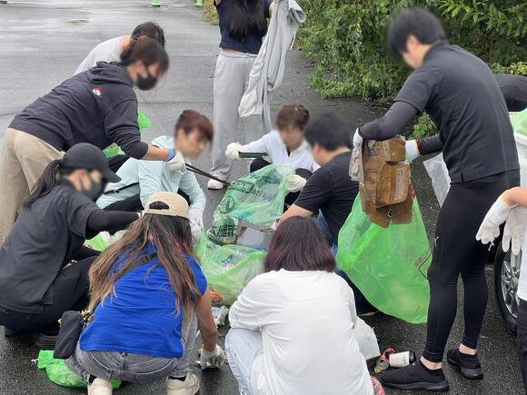 いいゴミ拾いの模様