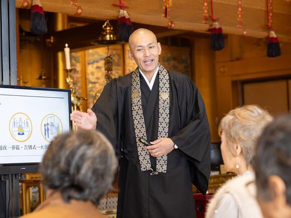 名古屋市中村区の永代供養墓・樹木葬の願隆寺の僧侶